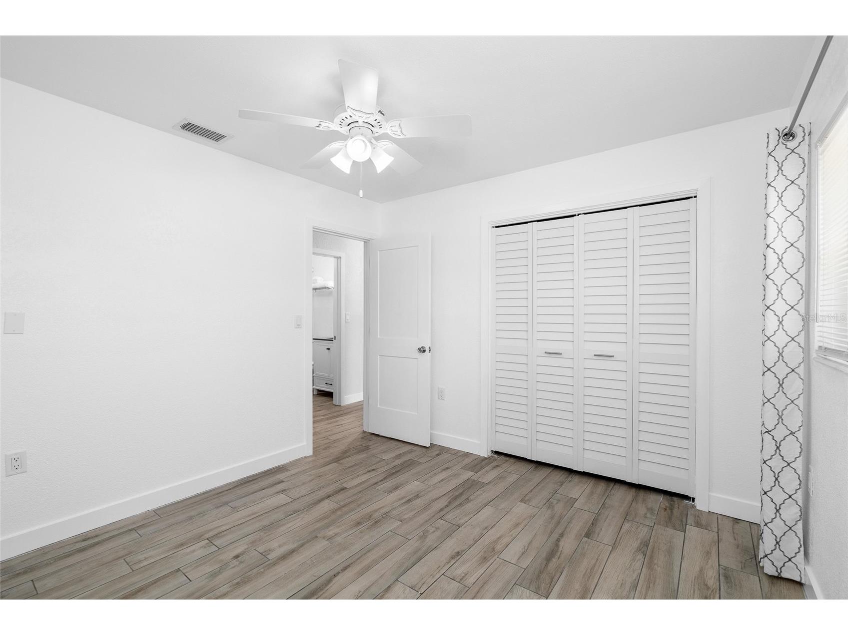 1827 Nevada Avenue NE Saint Petersburg FL 33703 A4682789 image18