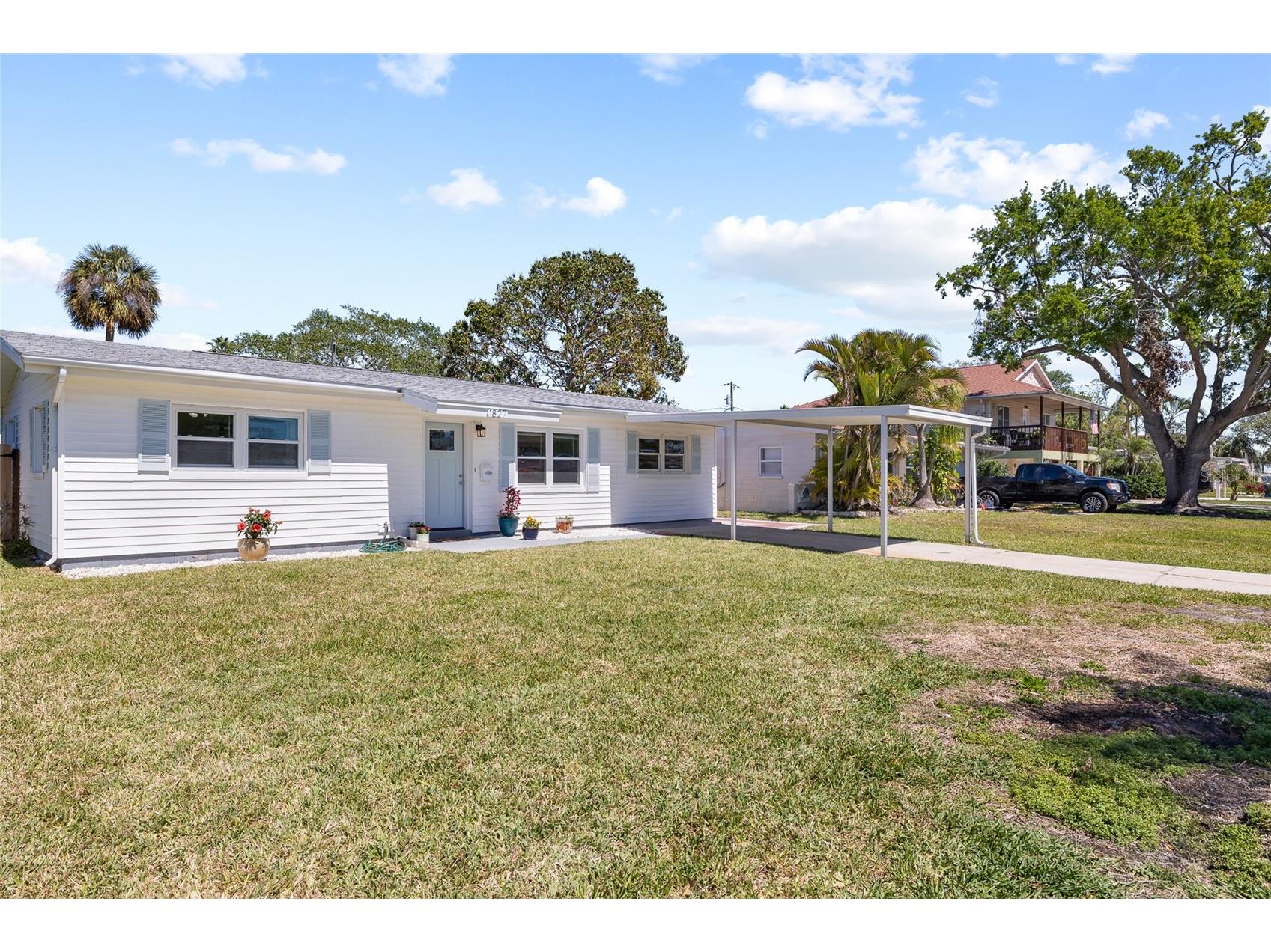1827 Nevada Avenue NE Saint Petersburg FL 33703 A4682789 image3