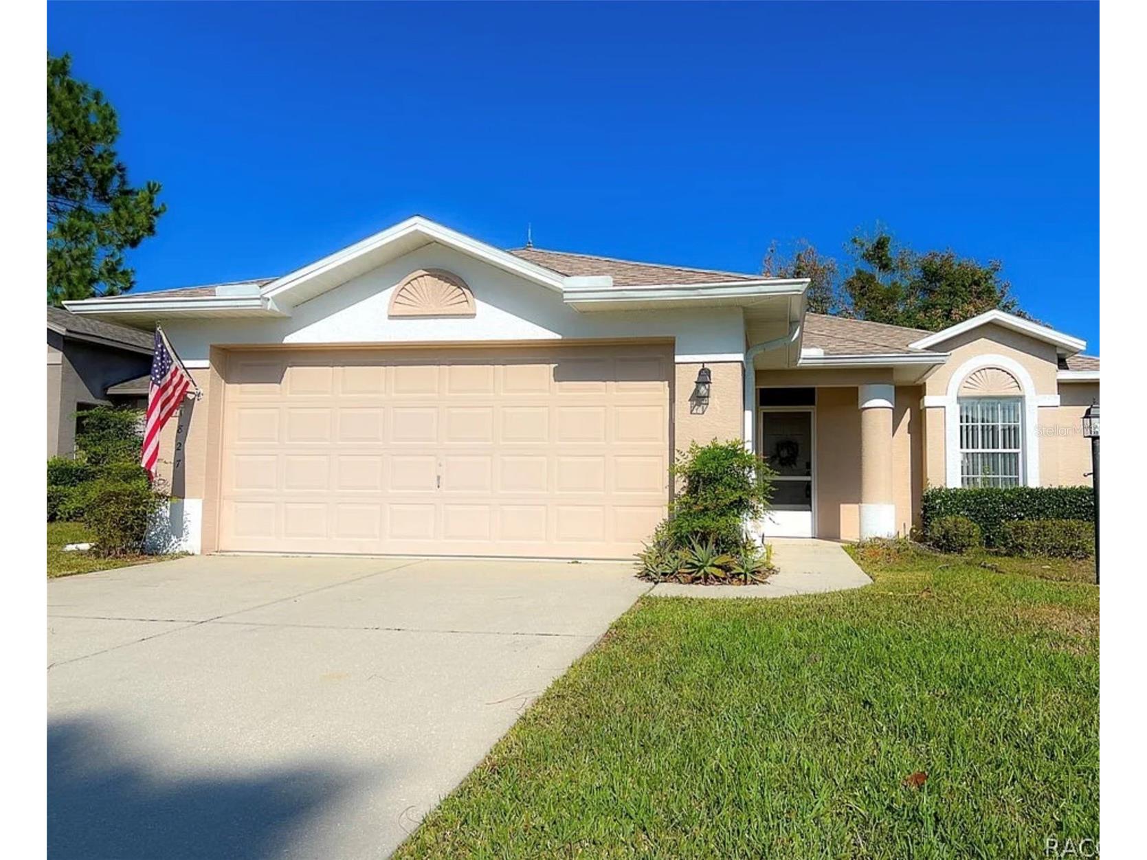 1827 W Nicole Drive Lecanto FL 34461 O6416441 image1