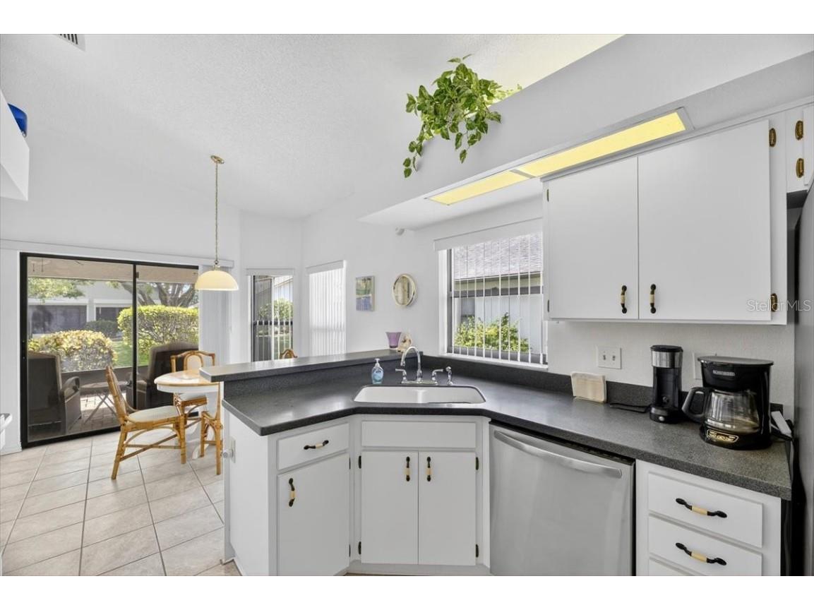 1828 E Del Webb Boulevard Sun City Center FL 33573 TB8418278 image12