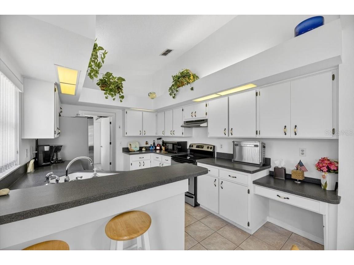 1828 E Del Webb Boulevard Sun City Center FL 33573 TB8418278 image15