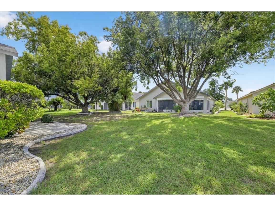 1828 E Del Webb Boulevard Sun City Center FL 33573 TB8418278 image36