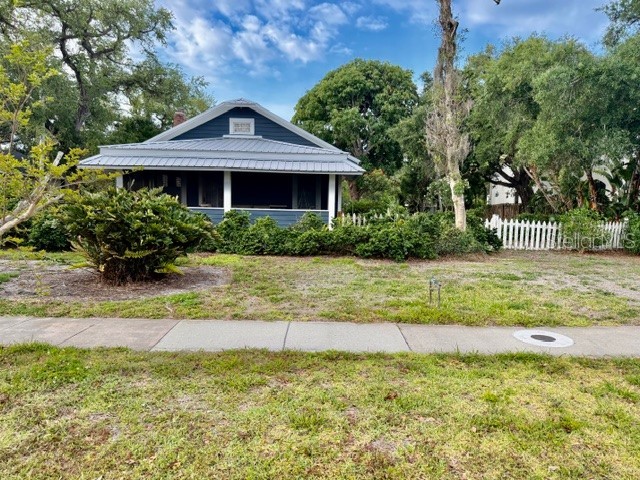 1828 Grove Street Sarasota FL 34239 A4694432 image2