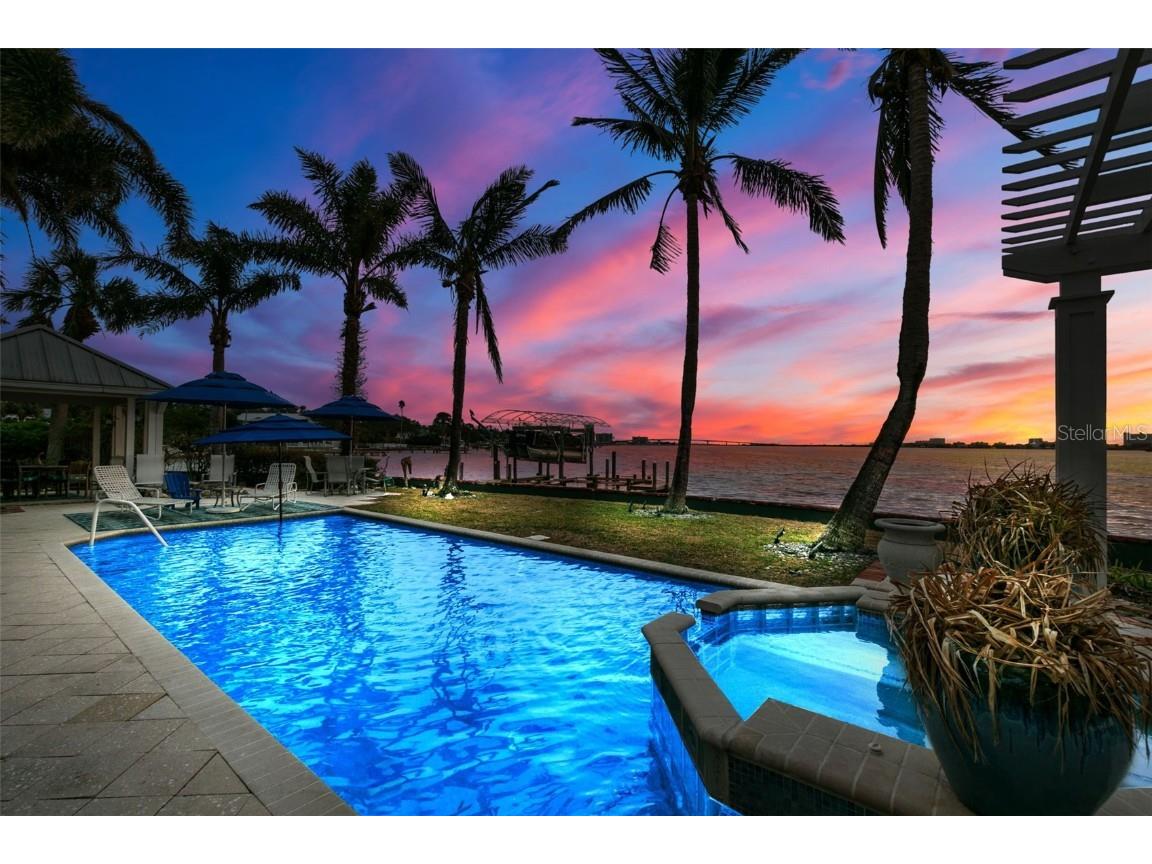 1828 Venetian Point Drive Clearwater FL 33755 TB8314093 image1