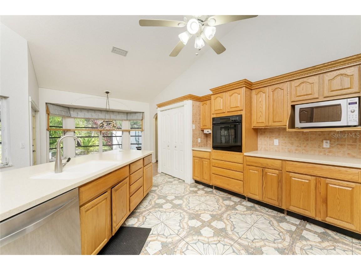 1828 Whispering Pines Circle Englewood FL 34223 D6139707 image12