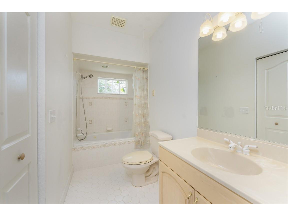 1828 Whispering Pines Circle Englewood FL 34223 D6139707 image32