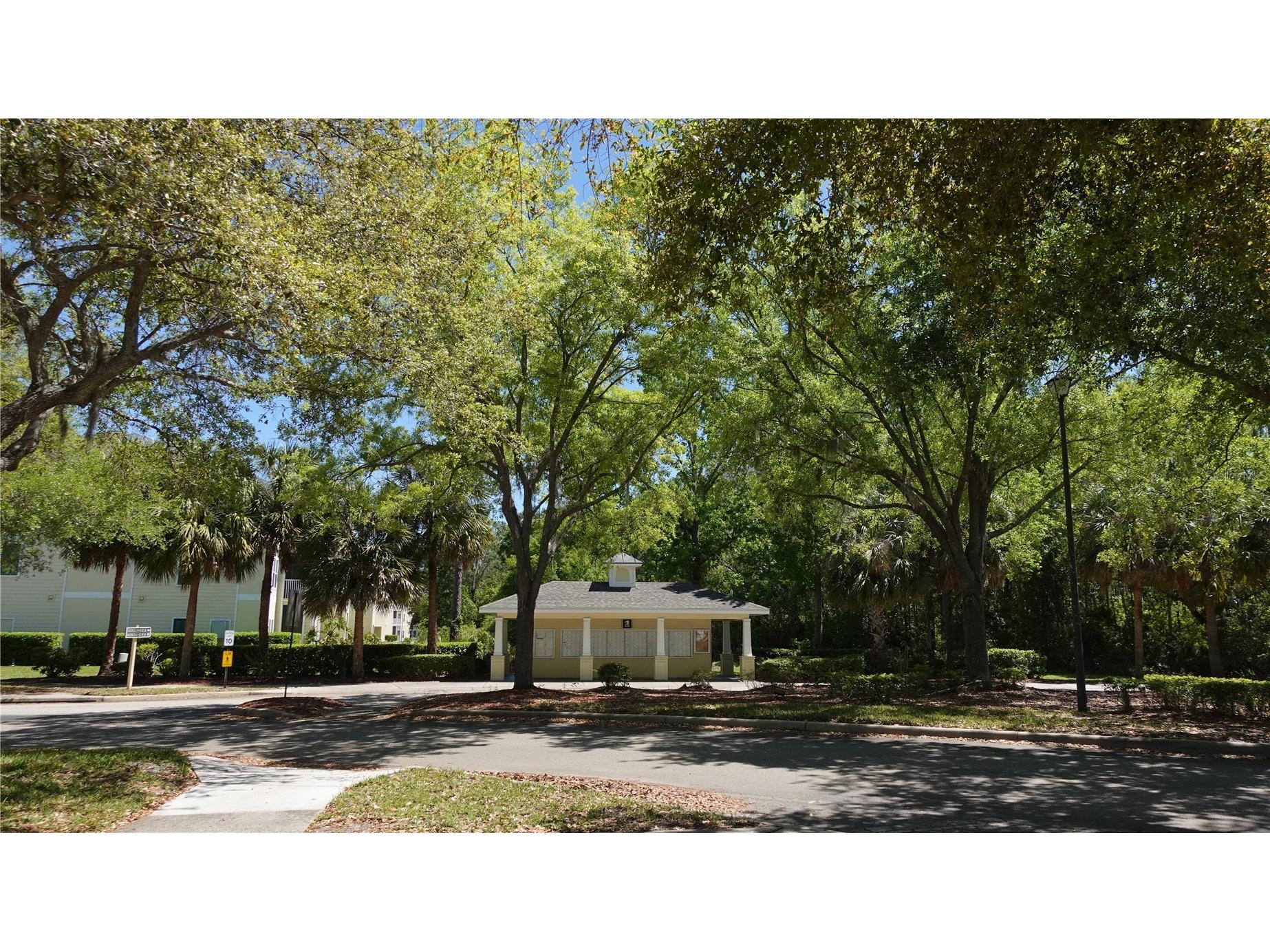 18281 Bridle Club Drive Tampa FL 33647 TB8488932 image17