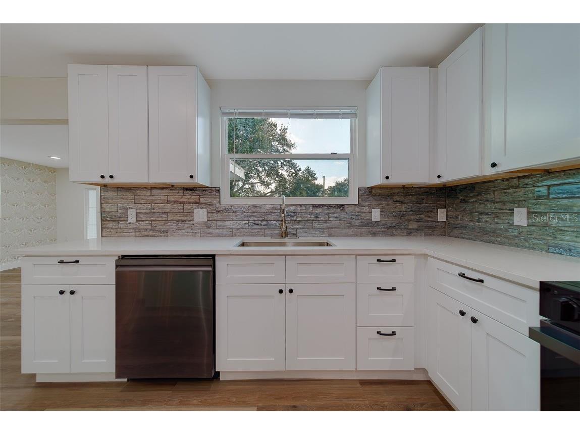 1829 27th Avenue N Saint Petersburg FL 33713 TB8449028 image11