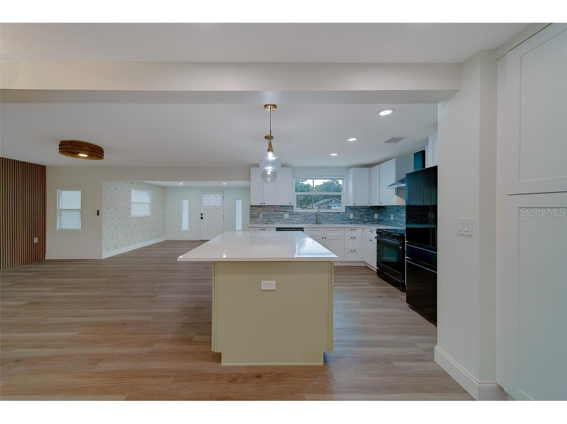 1829 27th Avenue N Saint Petersburg FL 33713 TB8449028 image14