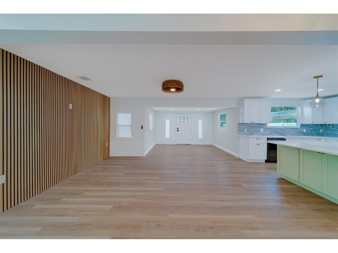 1829 27th Avenue N Saint Petersburg FL 33713 TB8449028 image20