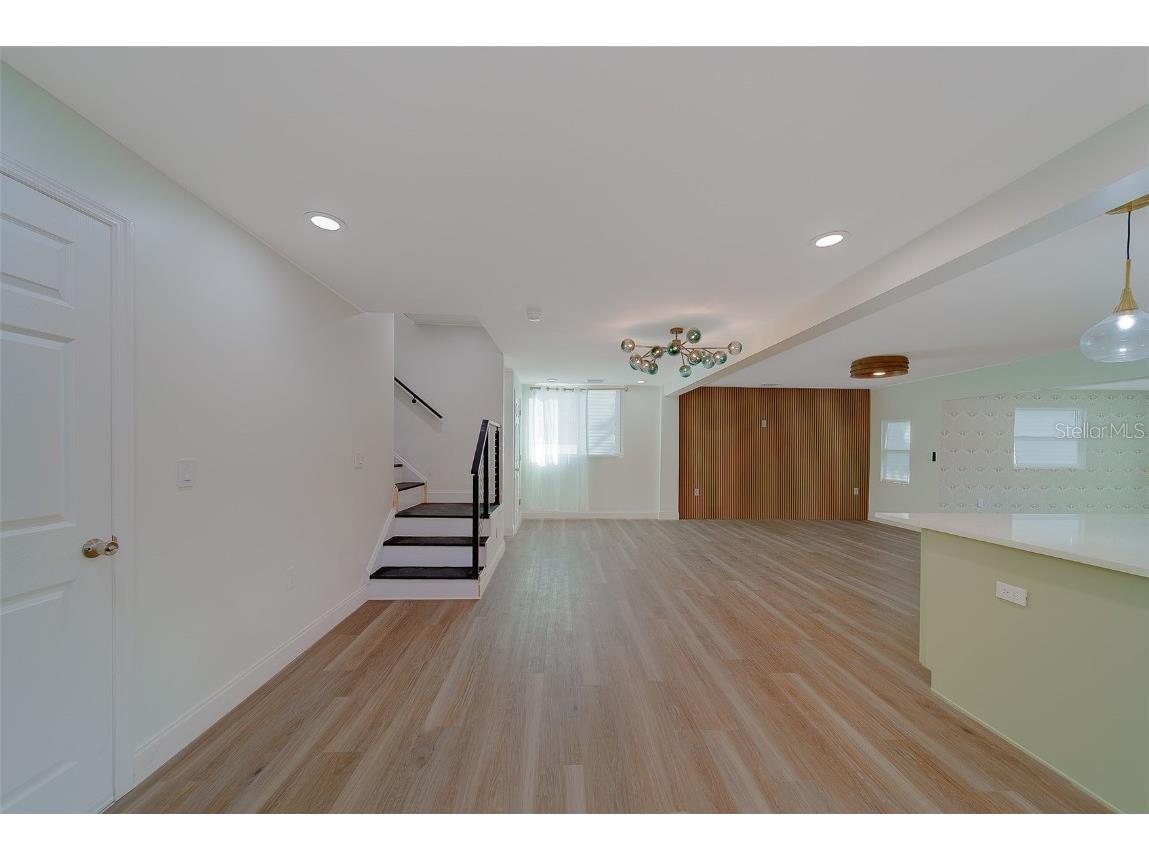 1829 27th Avenue N Saint Petersburg FL 33713 TB8449028 image24