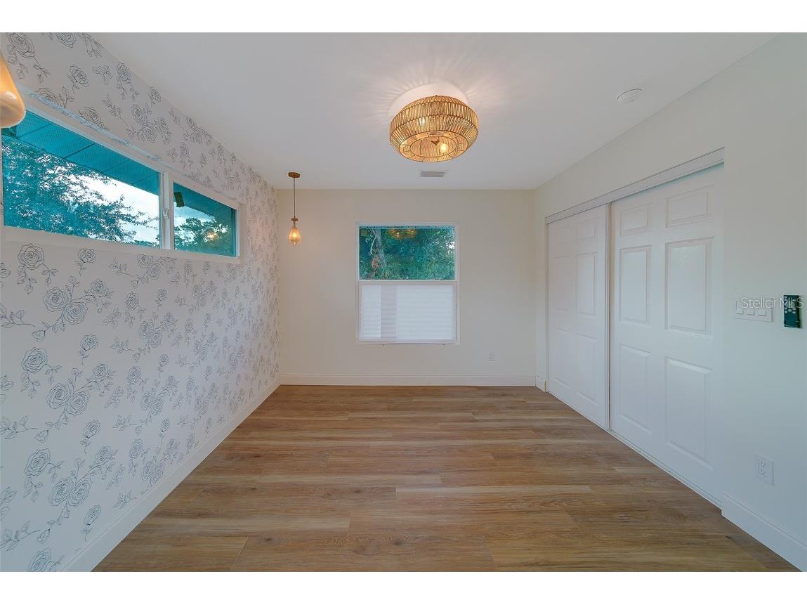 1829 27th Avenue N Saint Petersburg FL 33713 TB8449028 image35