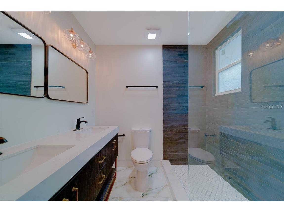 1829 27th Avenue N Saint Petersburg FL 33713 TB8449028 image37