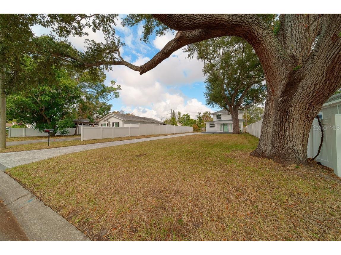 1829 27th Avenue N Saint Petersburg FL 33713 TB8449028 image56