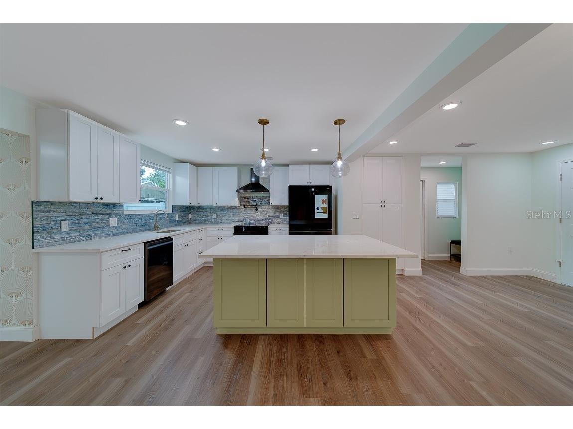 1829 27th Avenue N Saint Petersburg FL 33713 TB8449028 image9