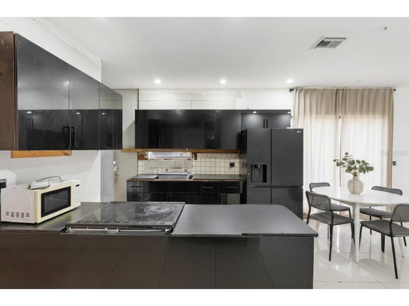 1829 5th Miami FL 33125 O6412208 image2
