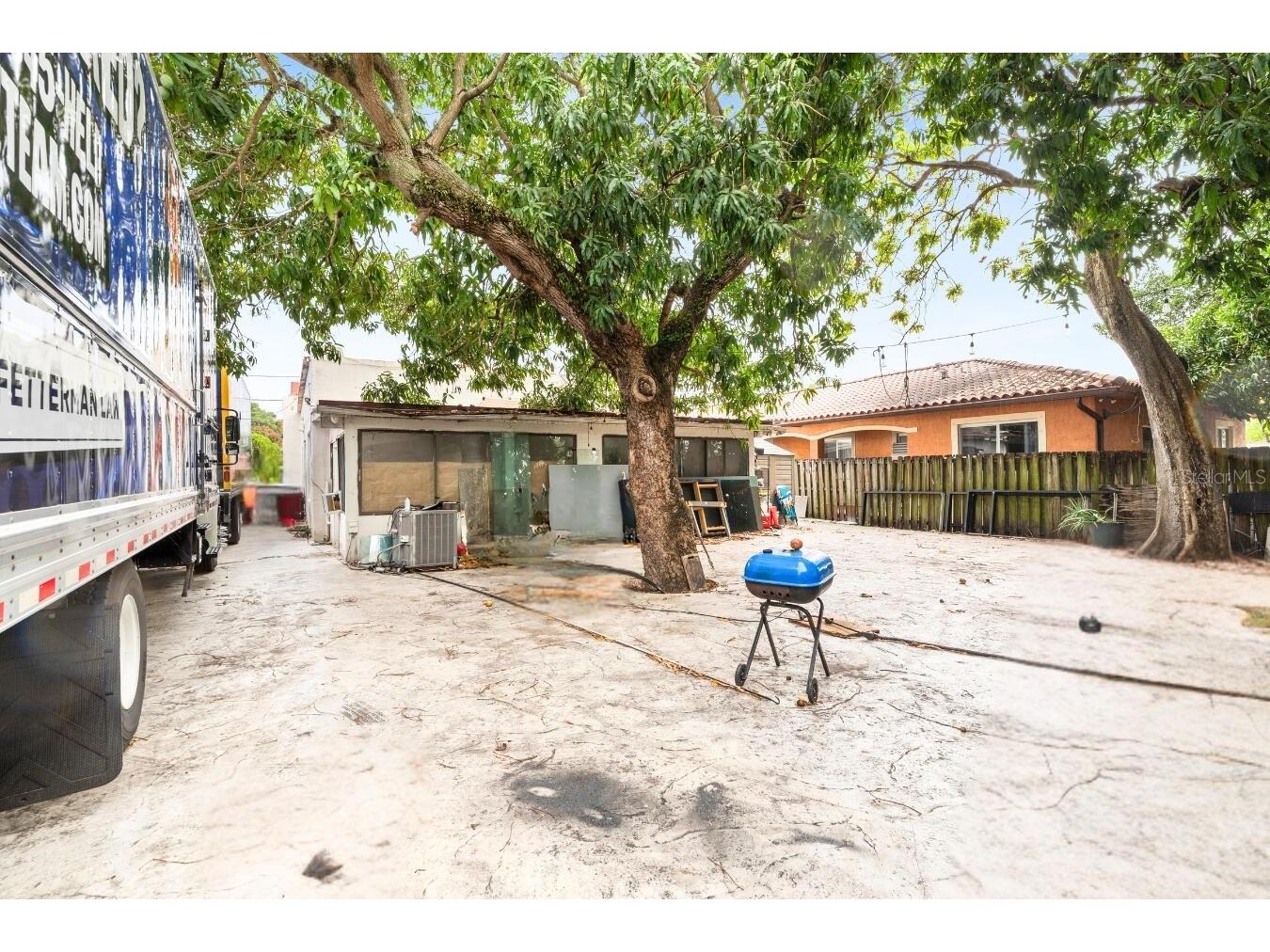 1829 5th Miami FL 33125 O6412208 image36