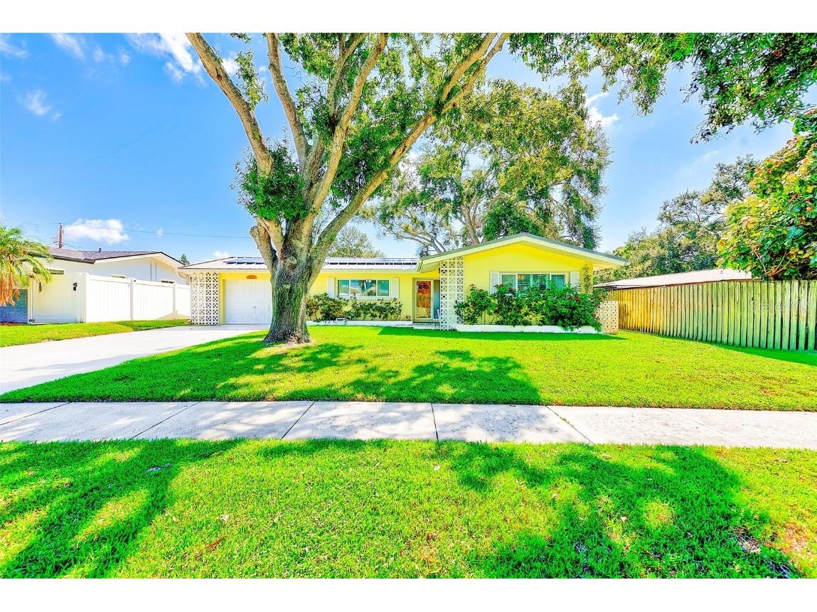 1829 Chateau Drive E Clearwater FL 33756 TB8430015 image1