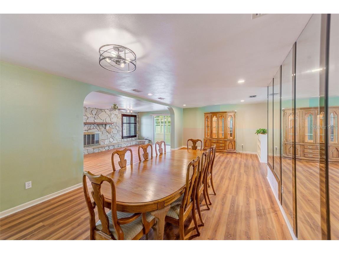 1829 Chateau Drive E Clearwater FL 33756 TB8430015 image6