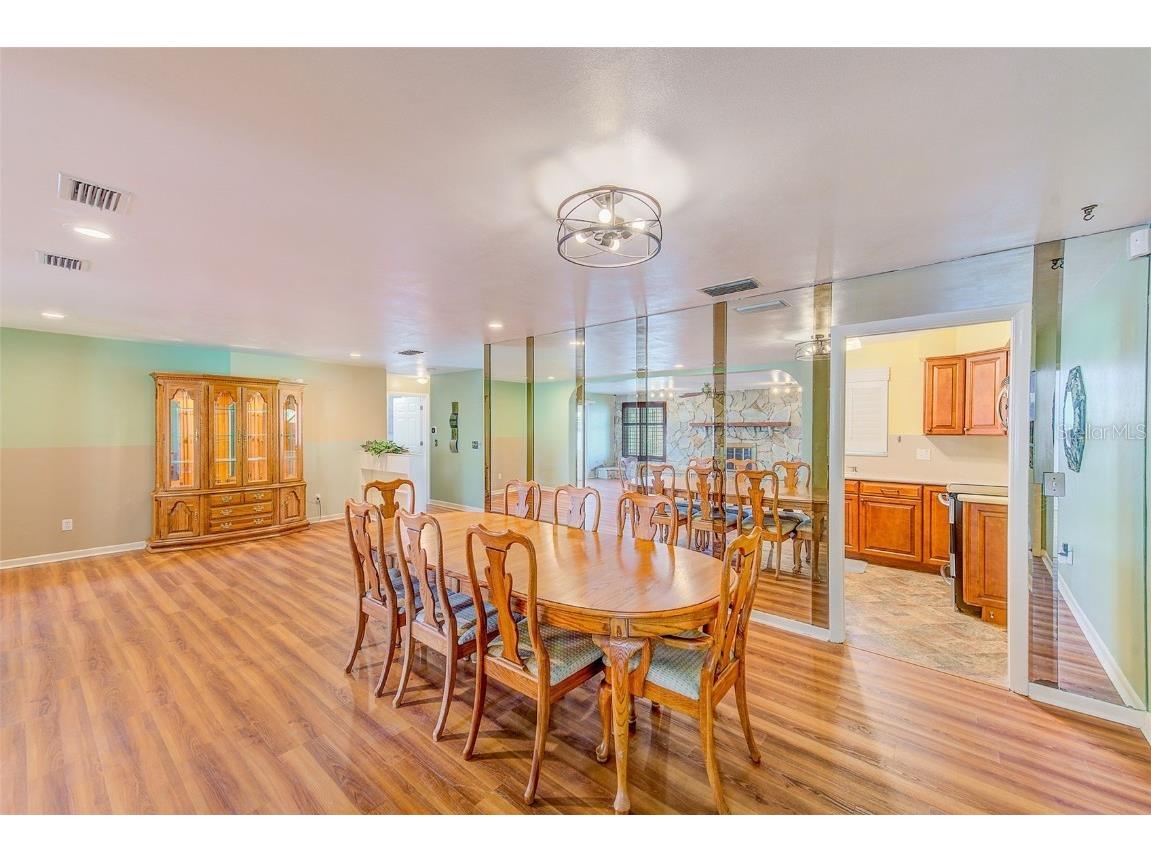 1829 Chateau Drive E Clearwater FL 33756 TB8430015 image7