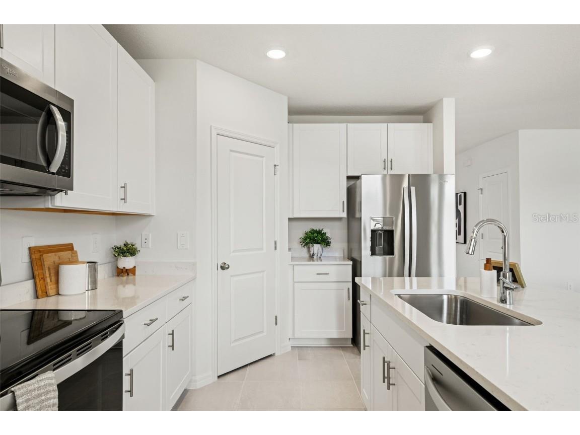 1829 Draughton Drive Zephyrhills FL 33541 TB8395189 image20