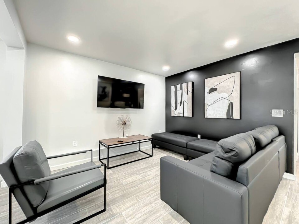 1829 Hollenbeck Drive Orlando FL 32806 O6385872 image21