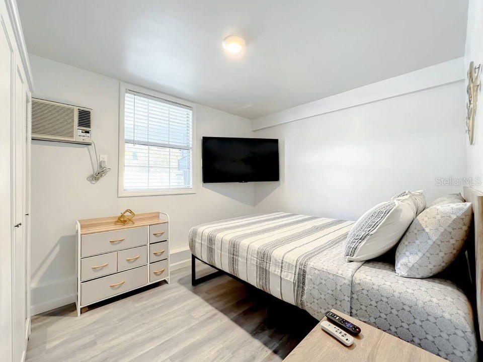 1829 Hollenbeck Drive Orlando FL 32806 O6385872 image36