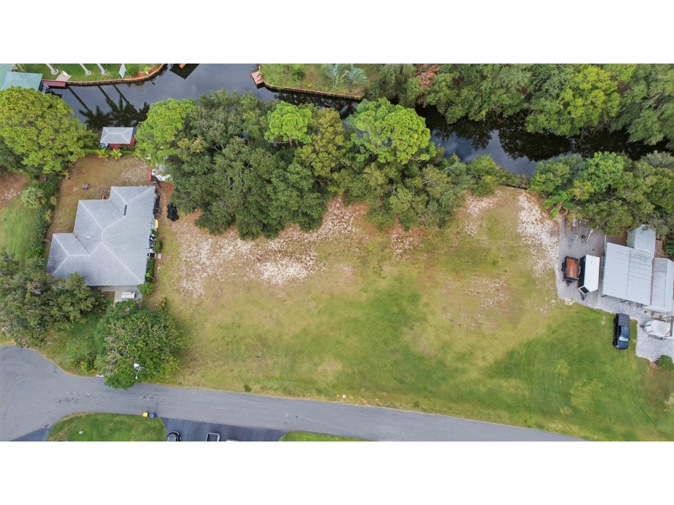 183 Blue Moon Avenue Lake Placid FL 33852 O6367690 image2