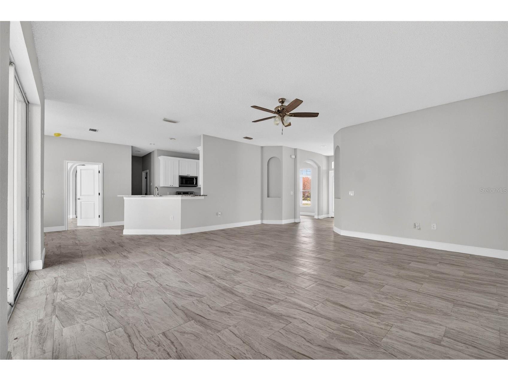 183 Lake Thomas Winter Haven FL 33880 P4937839 image15