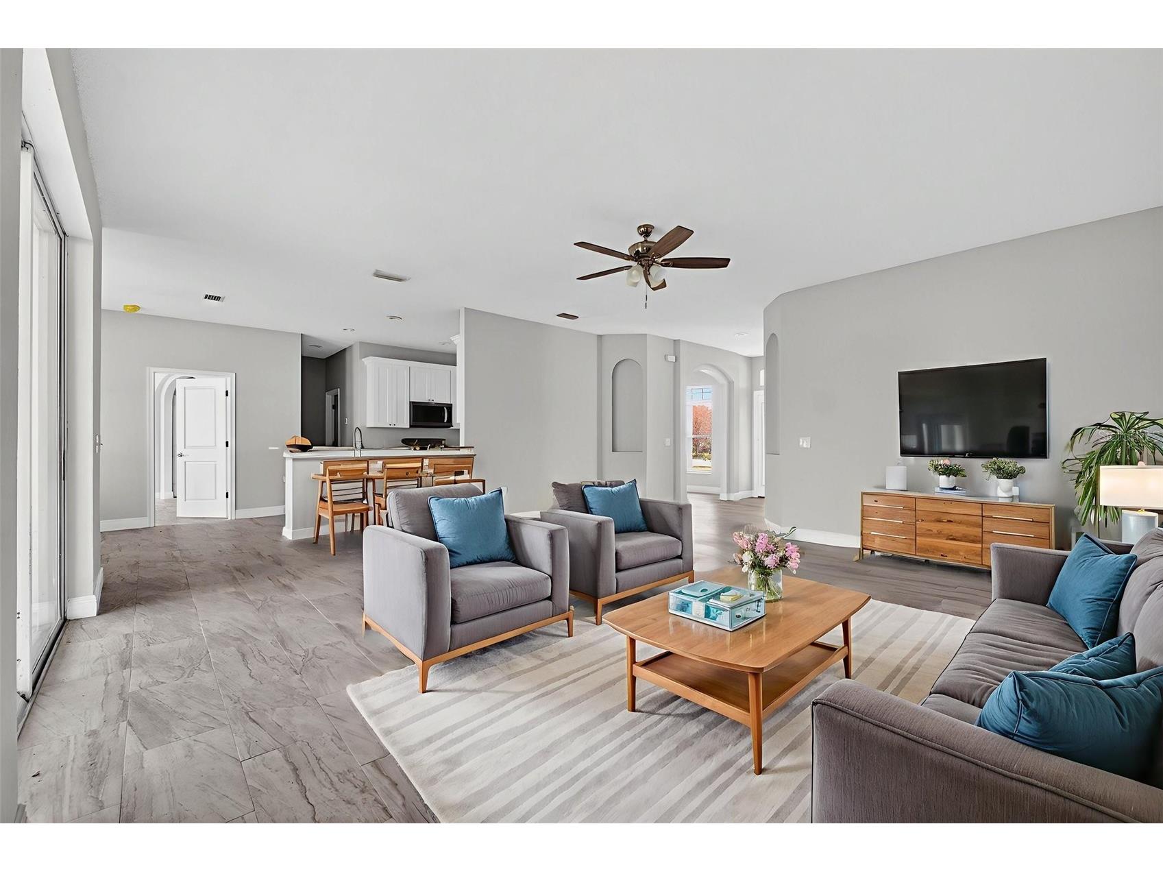 183 Lake Thomas Winter Haven FL 33880 P4937839 image16