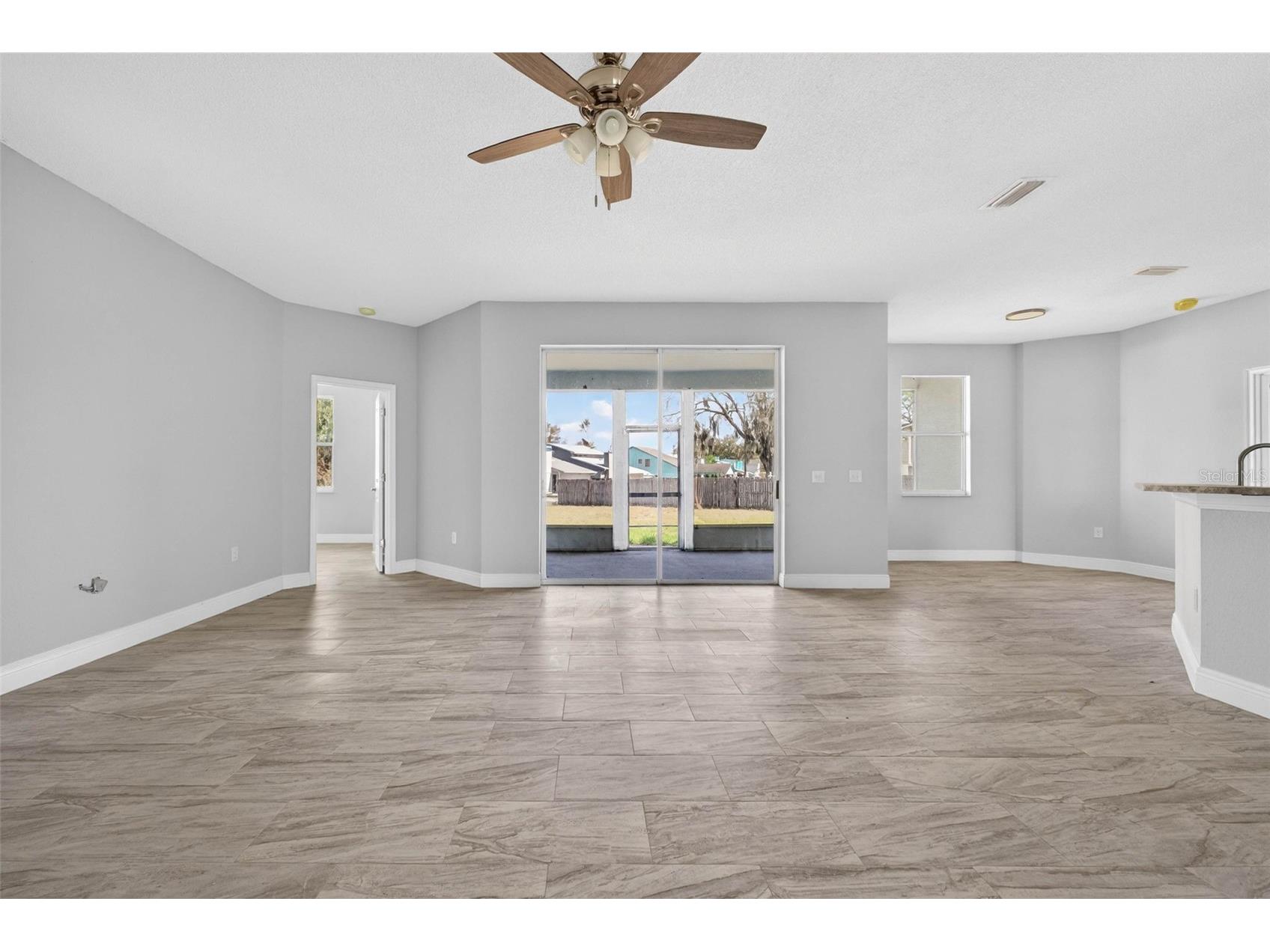 183 Lake Thomas Winter Haven FL 33880 P4937839 image19