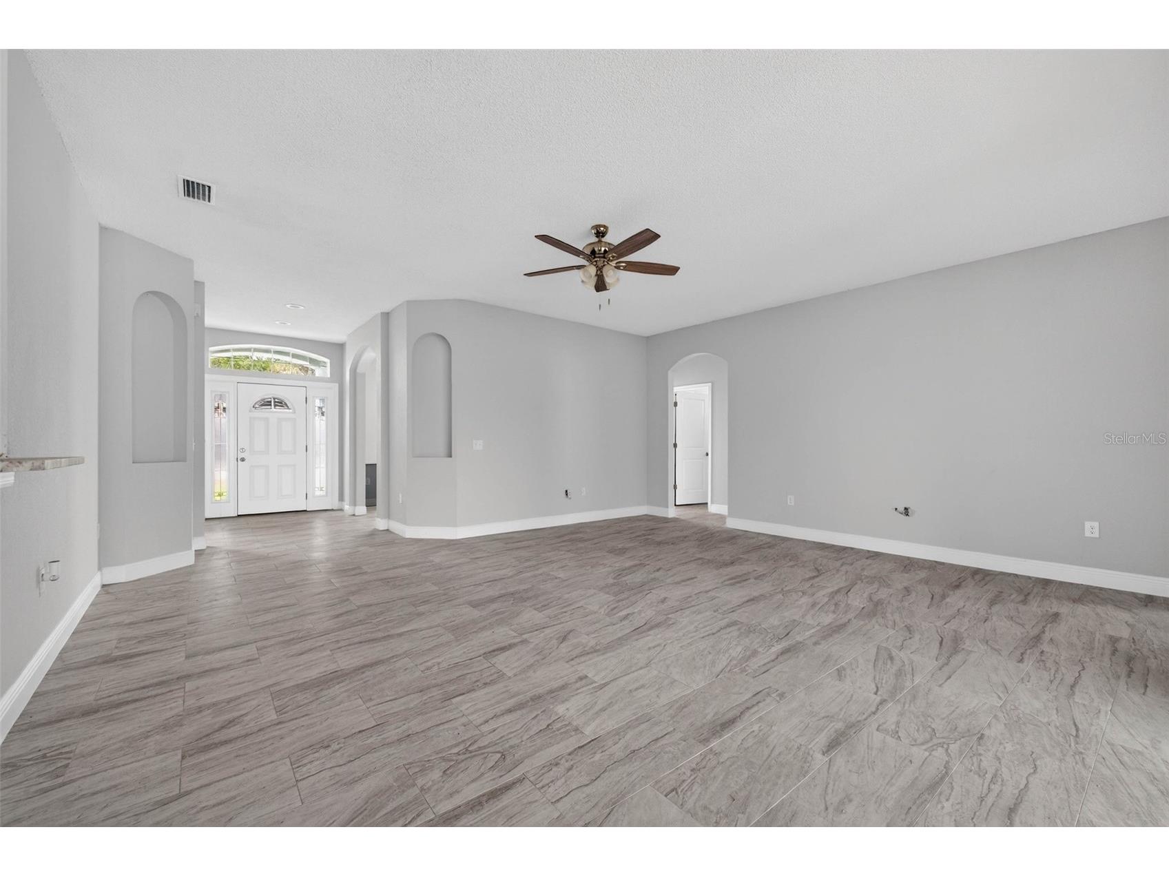 183 Lake Thomas Winter Haven FL 33880 P4937839 image20