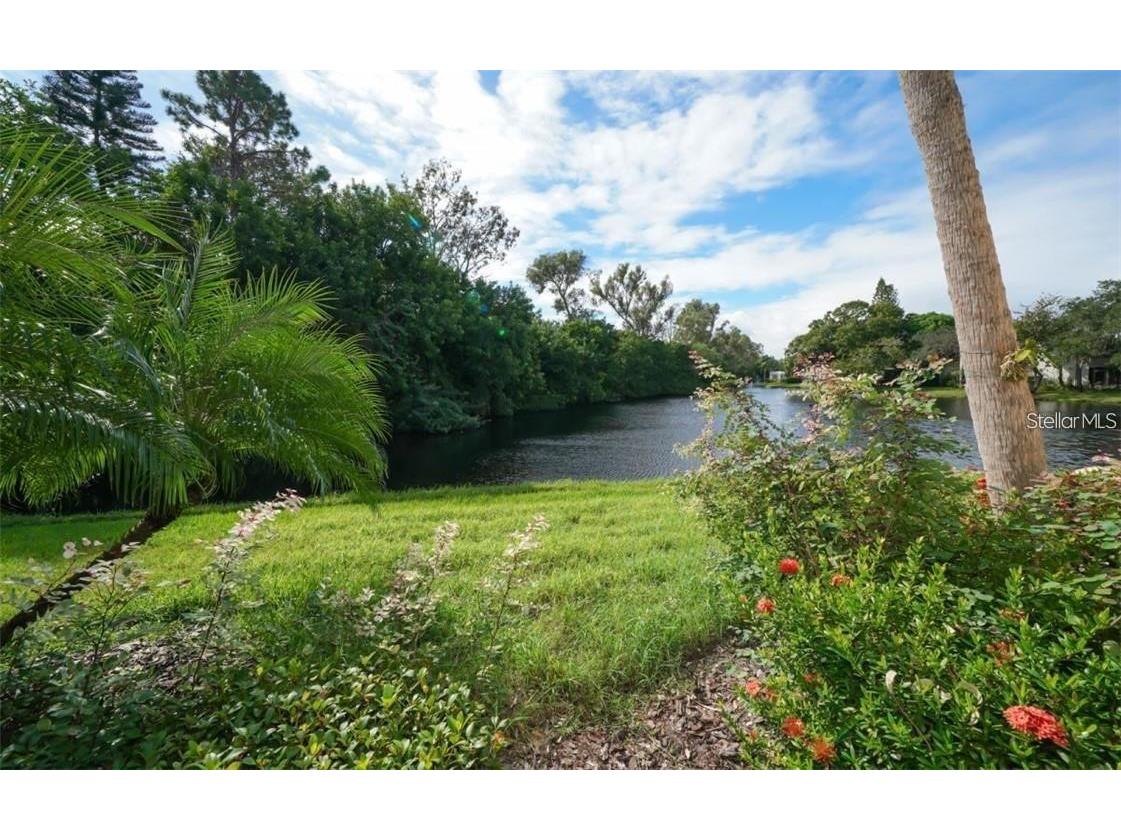 183 Pineneedle Drive Bradenton FL 34210 A4687353 image16
