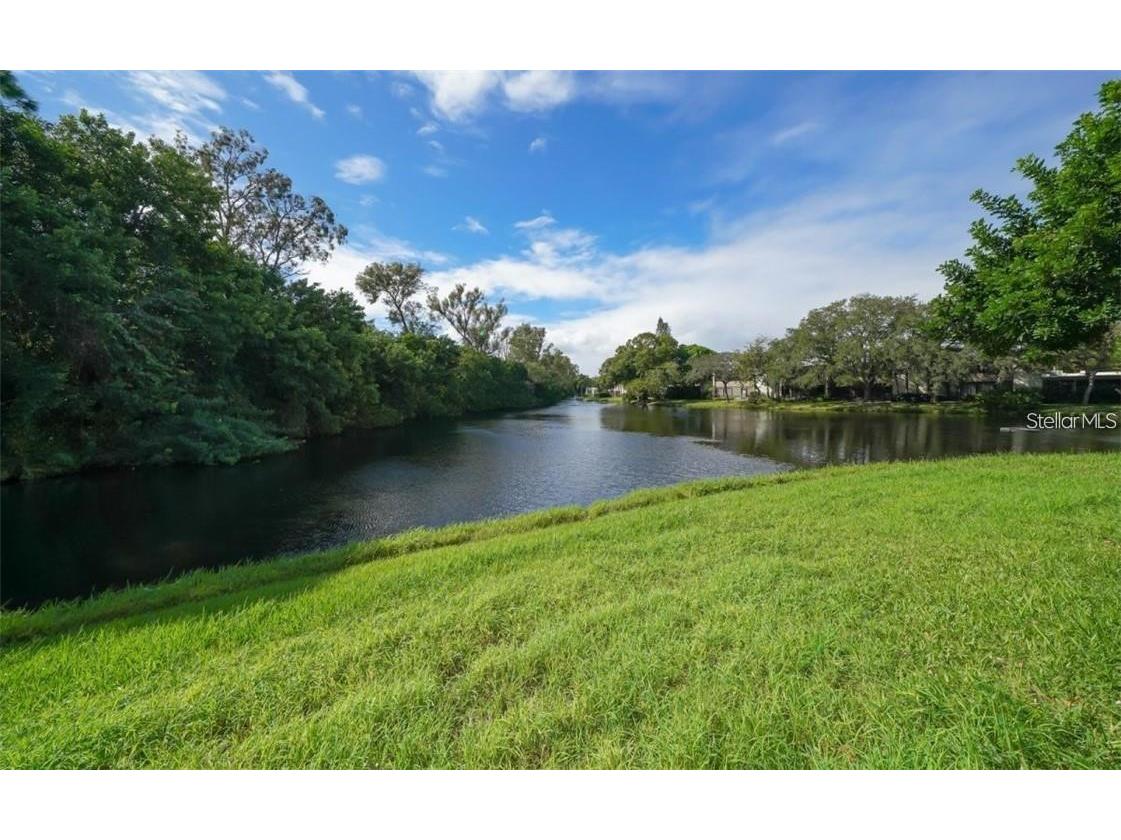 183 Pineneedle Drive Bradenton FL 34210 A4687353 image17