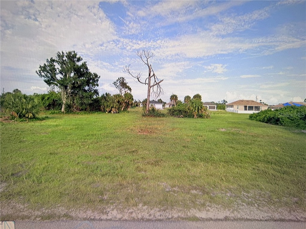 183 Rotonda Boulevard S Rotonda West FL 33947 C7516901 image1
