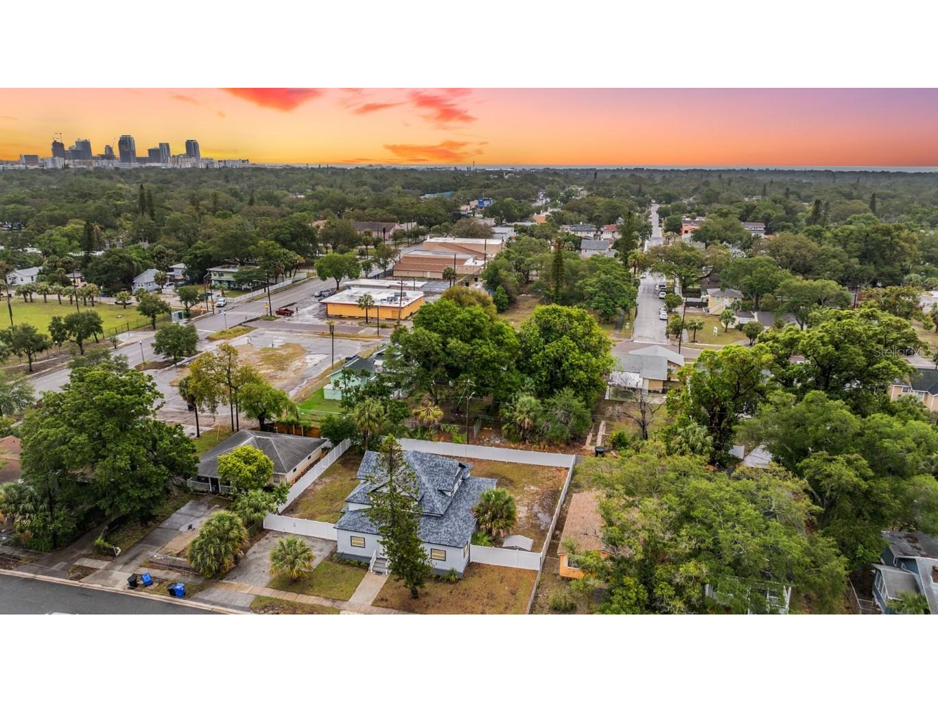 1830 20th Street S Saint Petersburg FL 33712 U8237071 image2