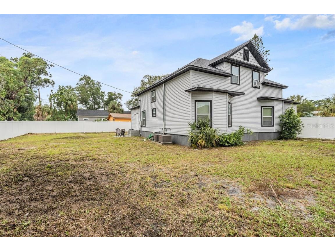 1830 20th Street S Saint Petersburg FL 33712 U8237071 image46