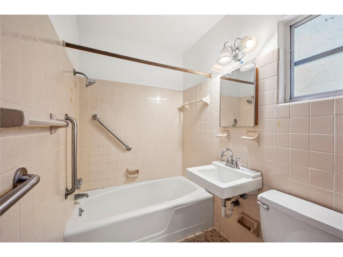 1830 Casco Lakeland FL 33801 L4953749 image17