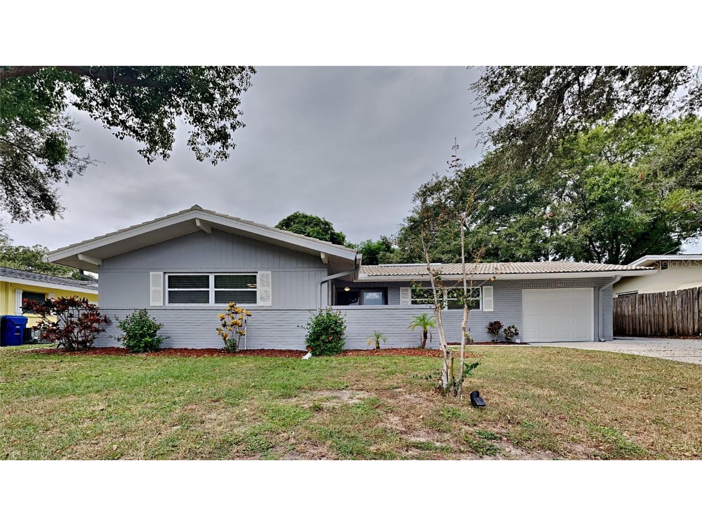 1830 Chateau Drive W Clearwater FL 33756 T3479149 image1