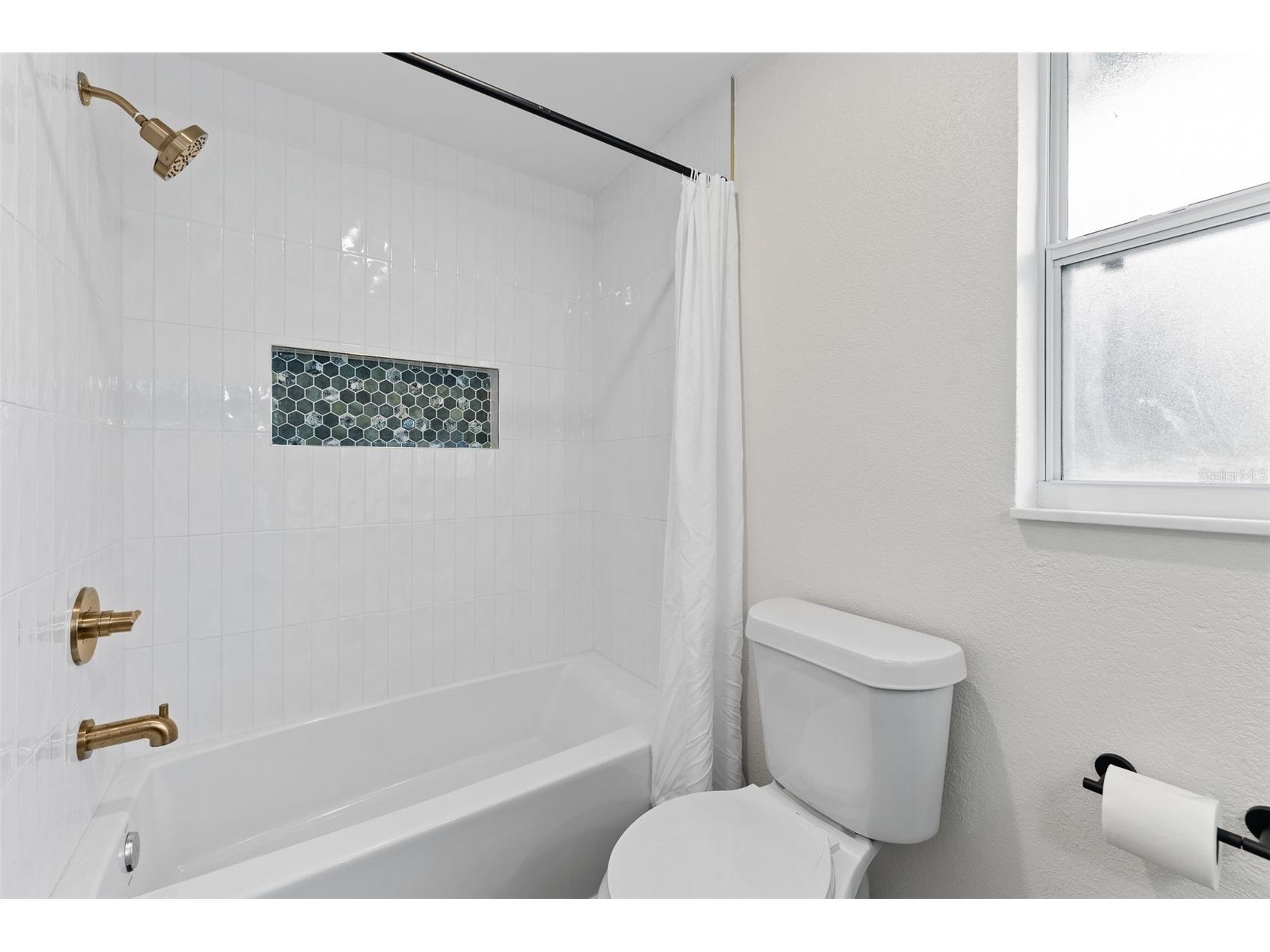 1830 Lakeview Rd Clearwater FL 33764 TB8496716 image24