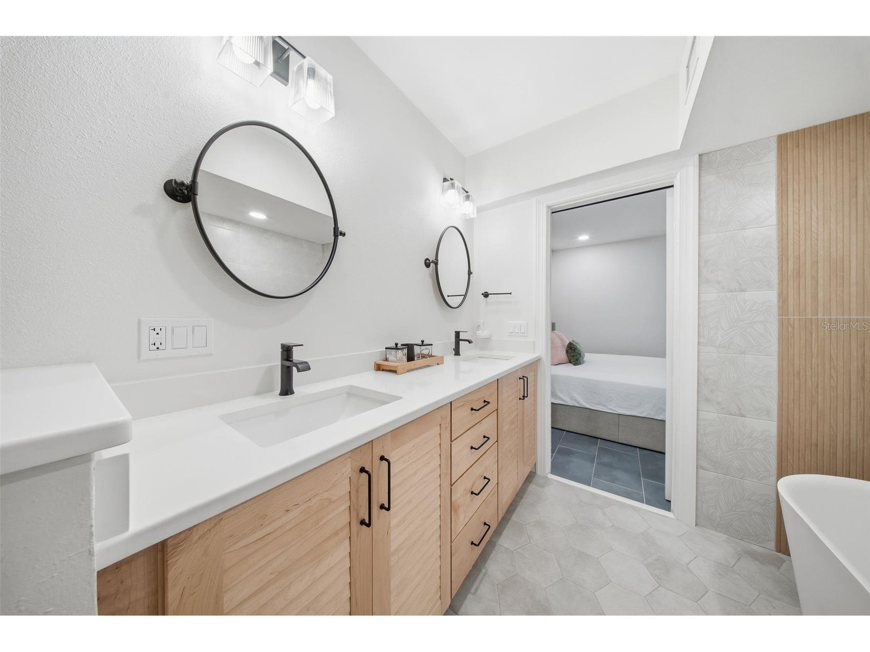 1830 Main Street Safety Harbor FL 34695 TB8453535 image34