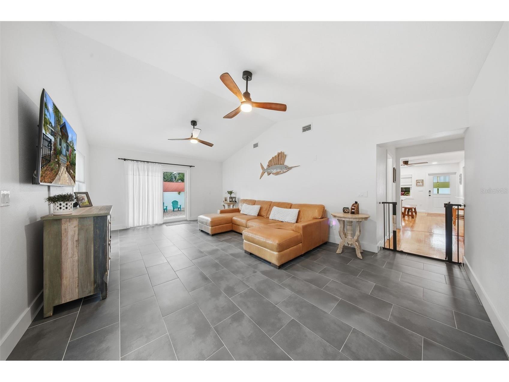 1830 Main Street Safety Harbor FL 34695 TB8453535 image39