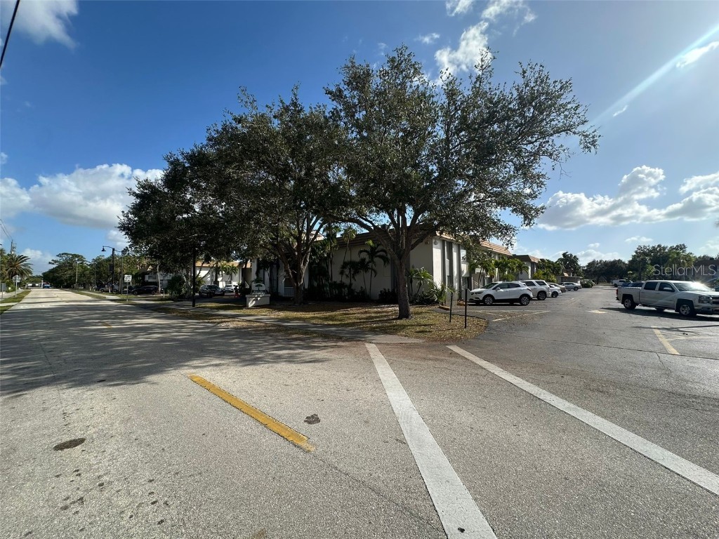 1830 Maravilla Avenue #413 Fort Myers FL 33901 O6261435 image52