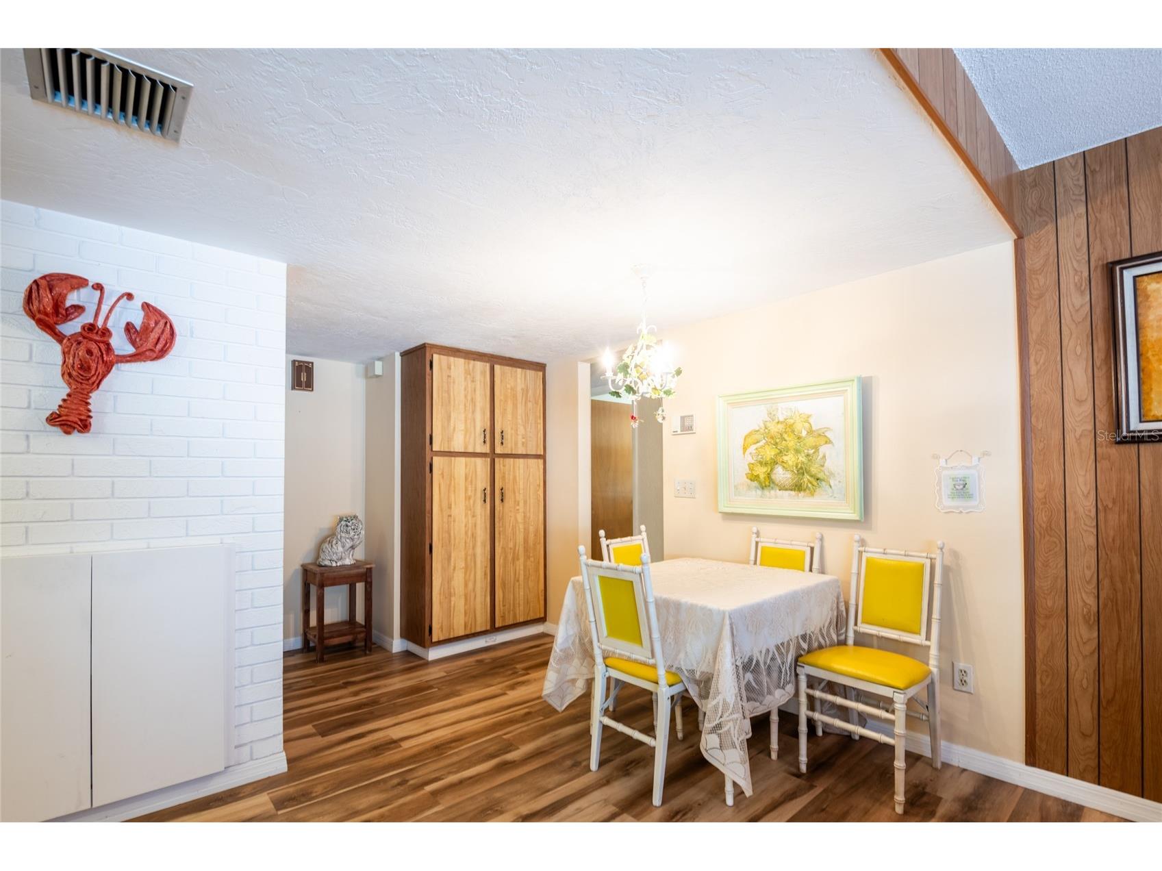 1830 Oak Forest Drive S Clearwater FL 33759 TB8464960 image15