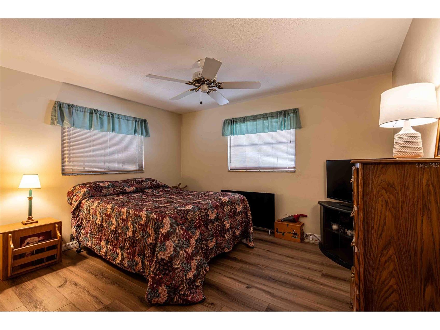 1830 Oak Forest Drive S Clearwater FL 33759 TB8464960 image28