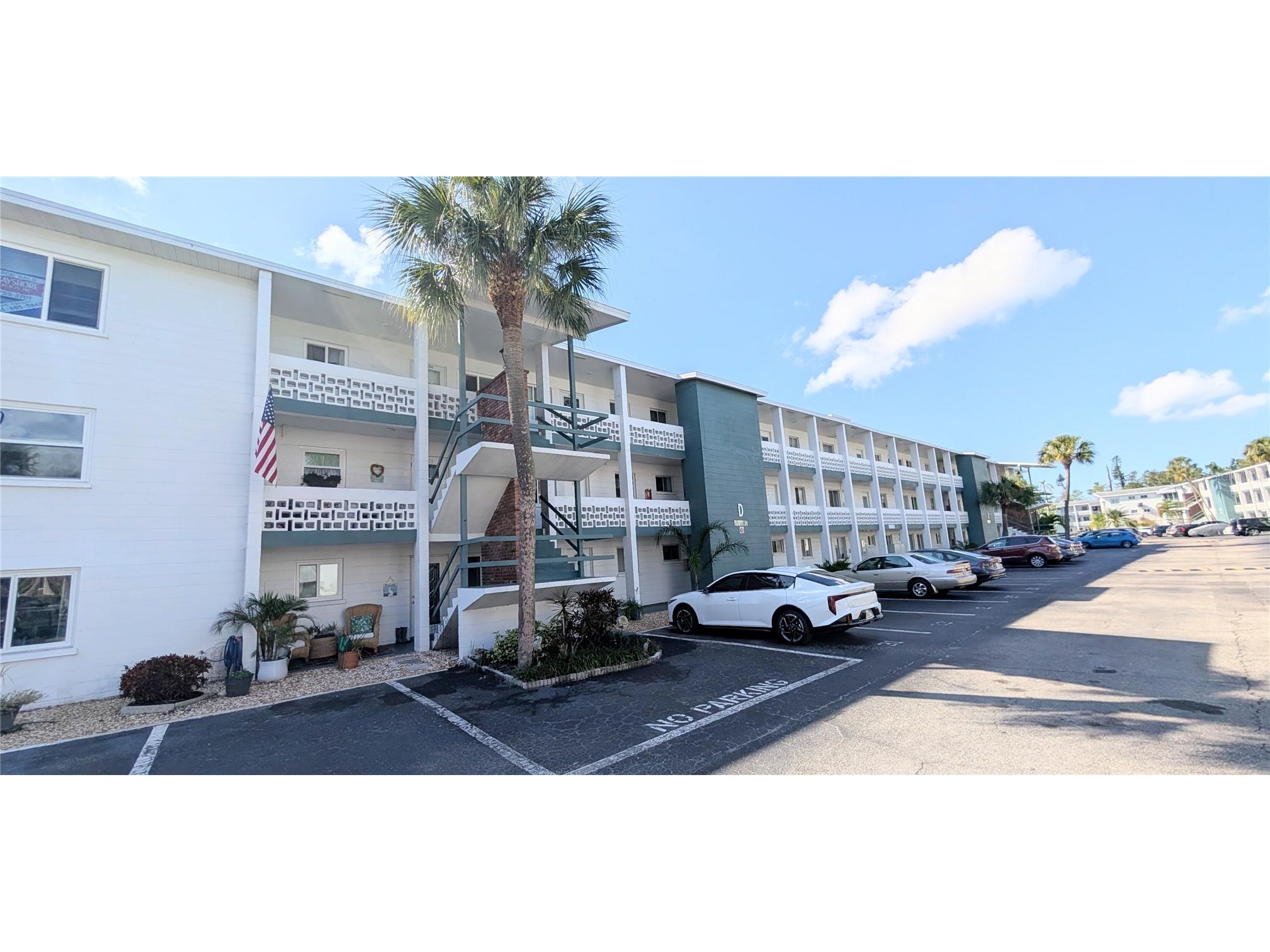 1830 Sunny Drive #D31 Bradenton FL 34207 A4679622 image1