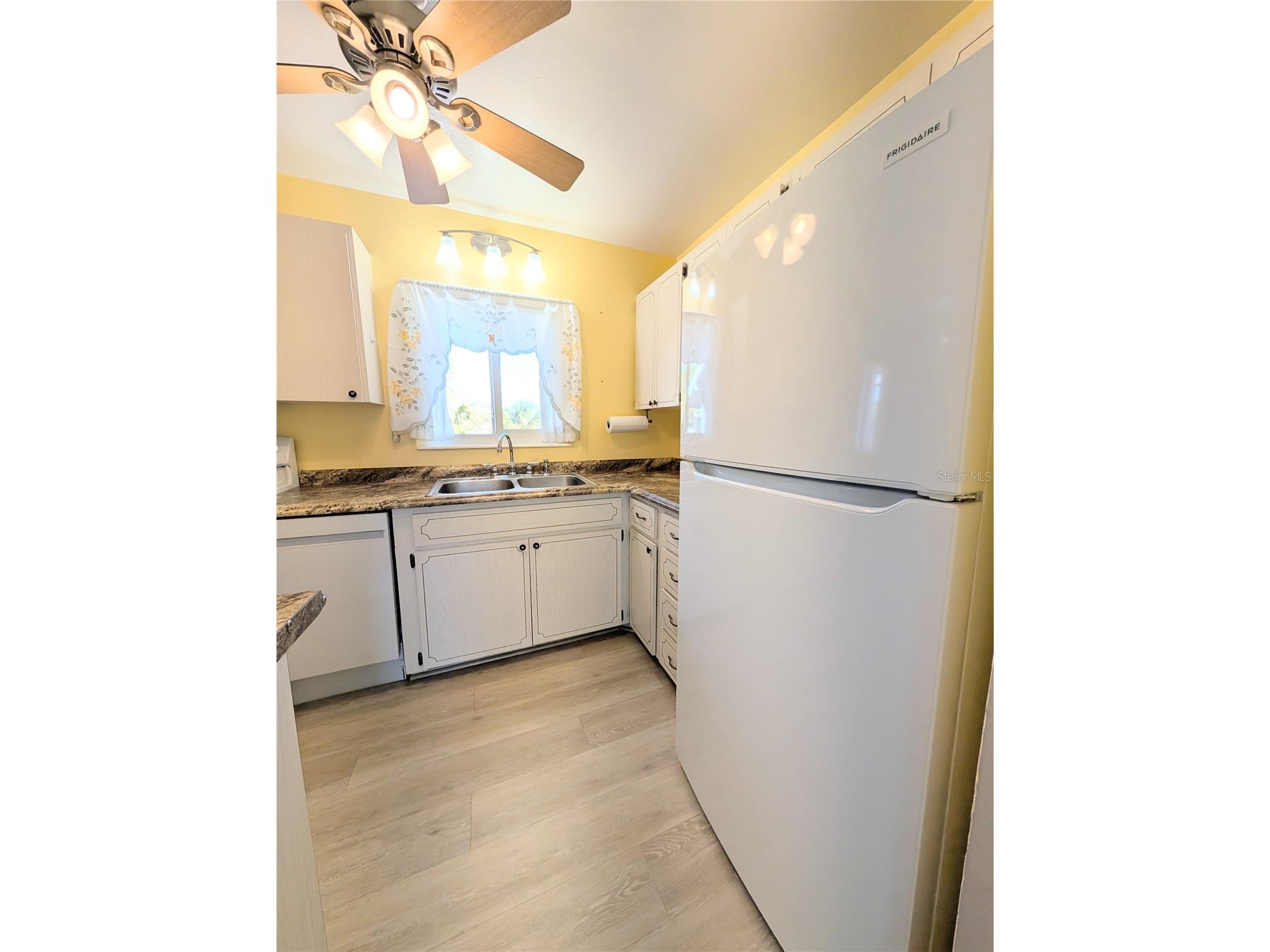 1830 Sunny Drive #D31 Bradenton FL 34207 A4679622 image5