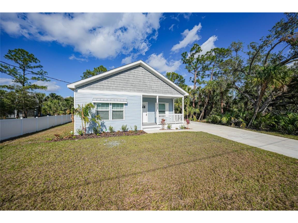 18302 Gypsy Avenue Port Charlotte FL 33954 D6139739 image1