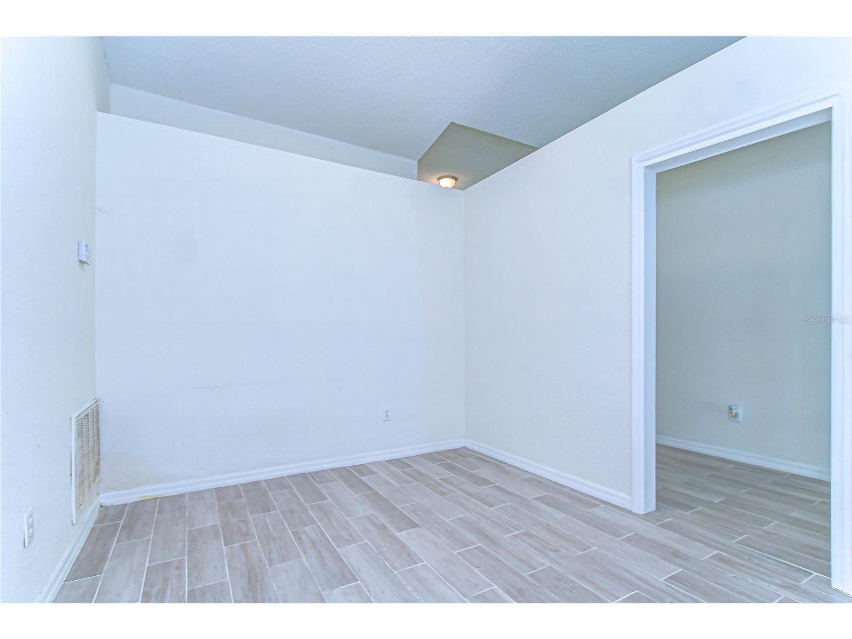 18303 Elmhurst Lane Tampa FL 33647 TB8524721 image8