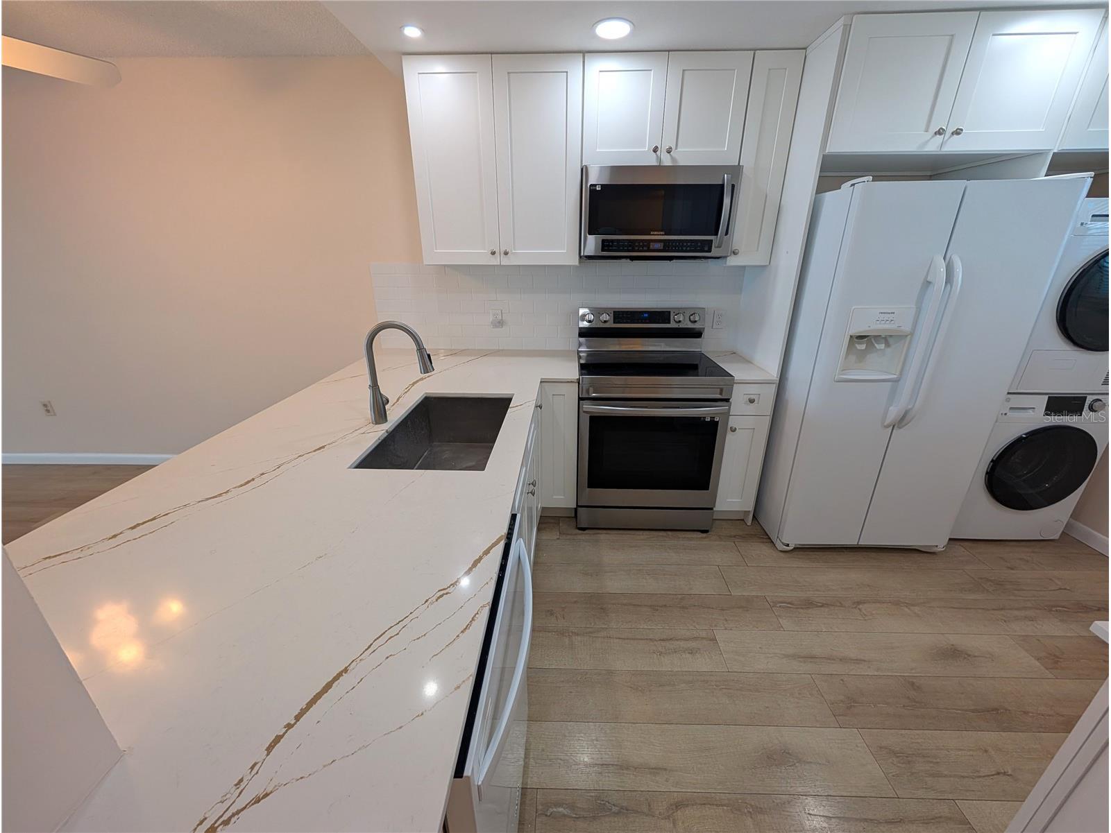 18304 Gulf Boulevard #406 Redington Shores FL 33708 O6409547 image2
